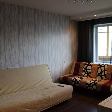 Korovnikova Apartament Apartment วิลิคีนอฟโกรอด ภายนอก รูปภาพ